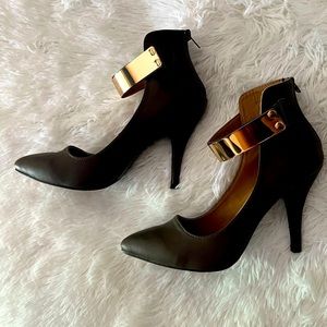 Gold Ankle Strap Heels Size 8.5